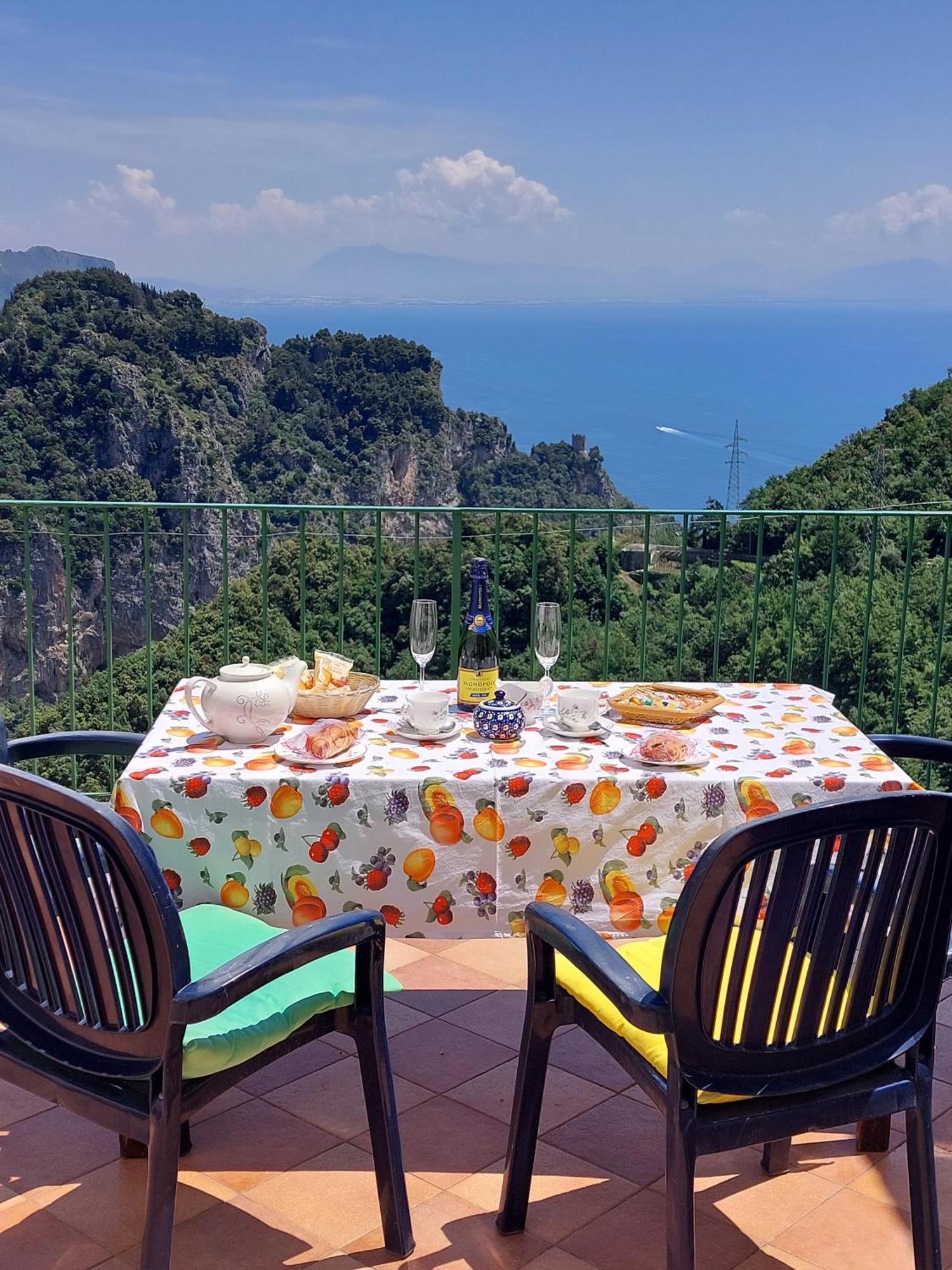 Janet House Villa Amalfi Eksteriør bilde
